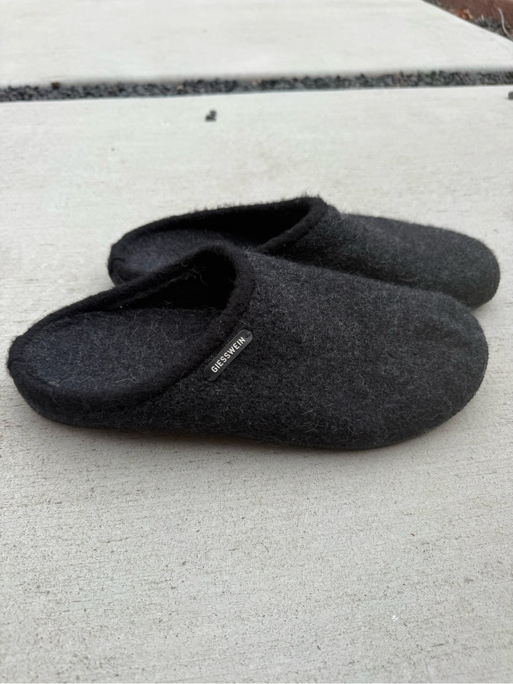 Giesswein Dannheim Charcoal Wool Slip-On House Shoes Austria